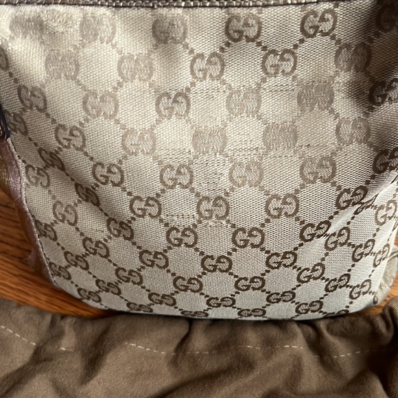 GUCCI GG Canvas Gold & Pink Messenger
Crossbody Bag - Picture 2 of 11